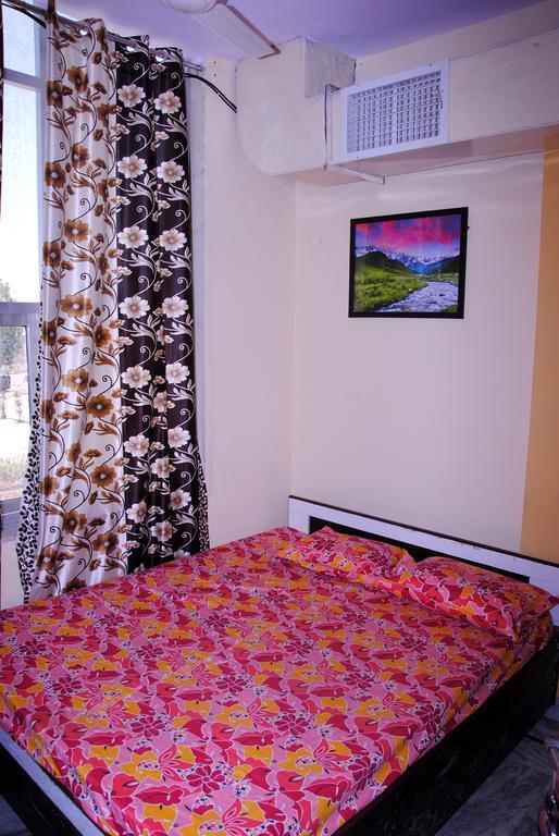 Meru Palace Guest House And Restaurant Tonk ภายนอก รูปภาพ